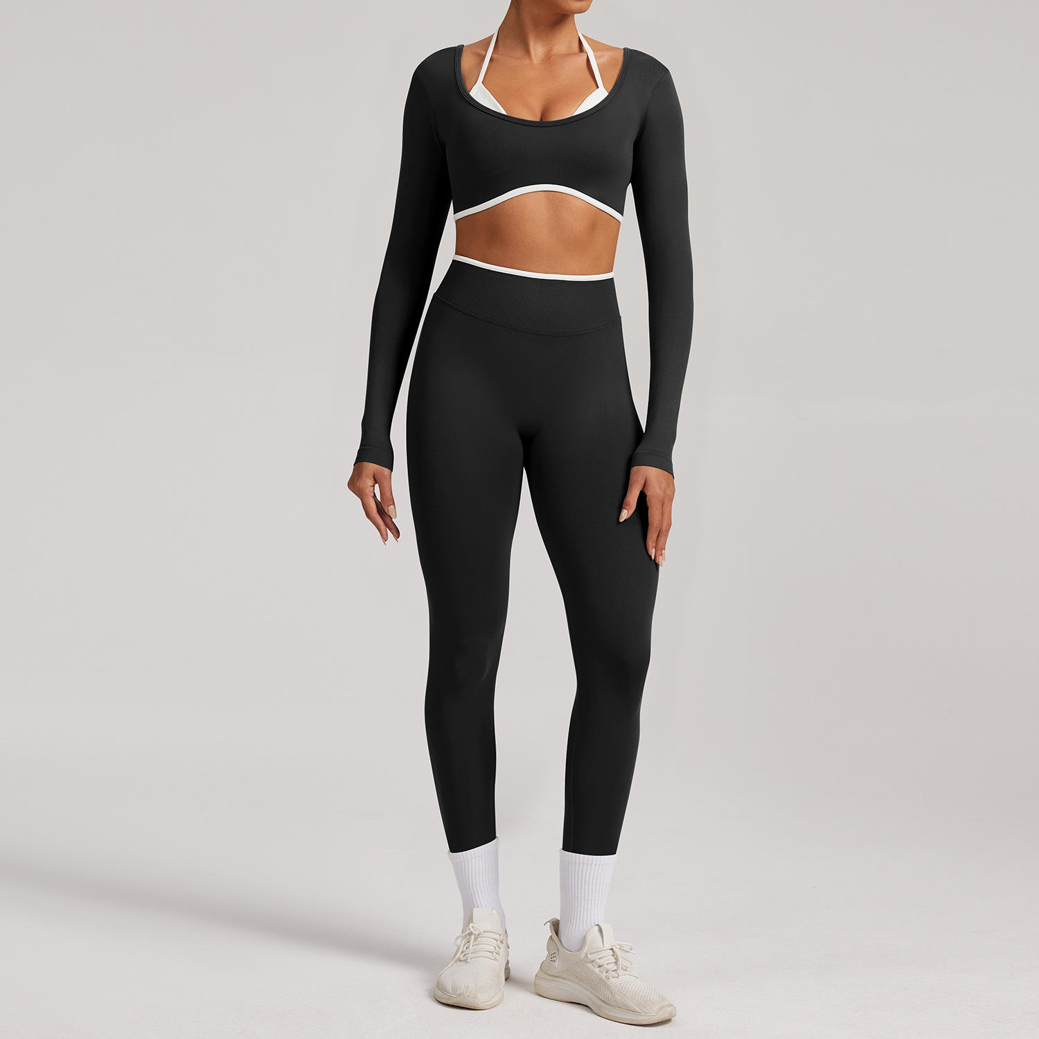Seamless Solid Yoga Shorts 2-Piece Set with Long Sleeves and V-Neck